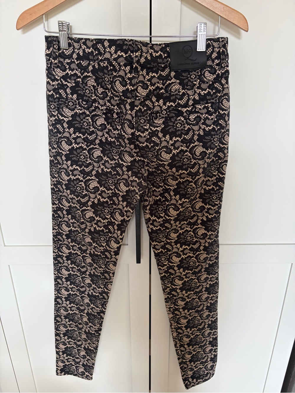 Alexander McQueen Black and Beige Floral Lace-Print Skinny Jeans